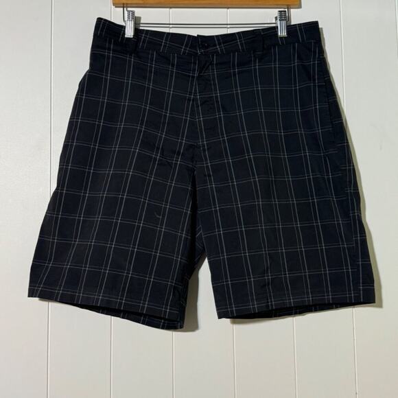 Champion Men’s Plaid Golf Shorts Black Gray Flat Front Chino Preppy Size 34 - Picture 5 of 8